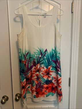Old Navy White lined summer flower shift dress - medium